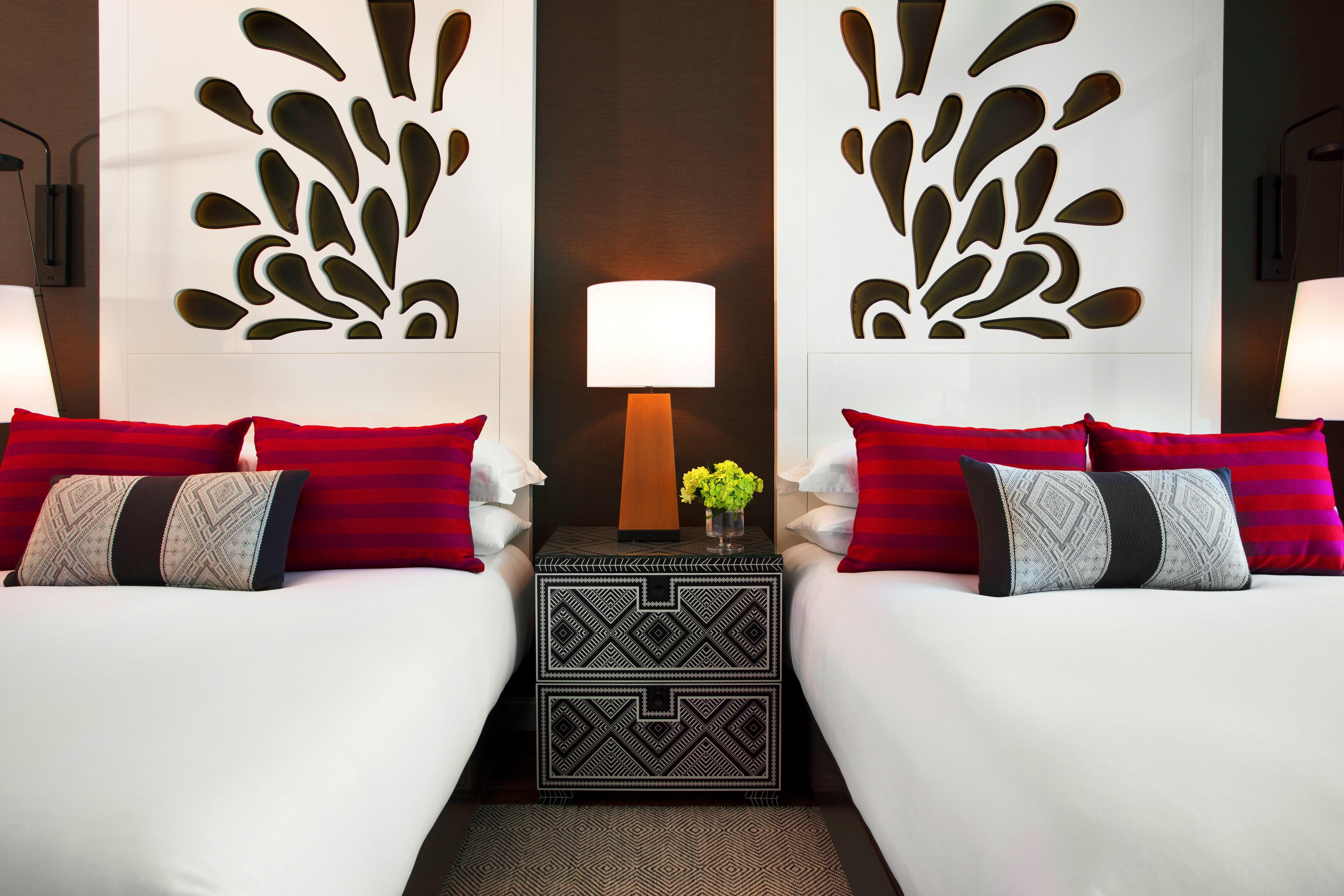 Kimpton Seafire Resort + Spa By Ihg West Bay Esterno foto