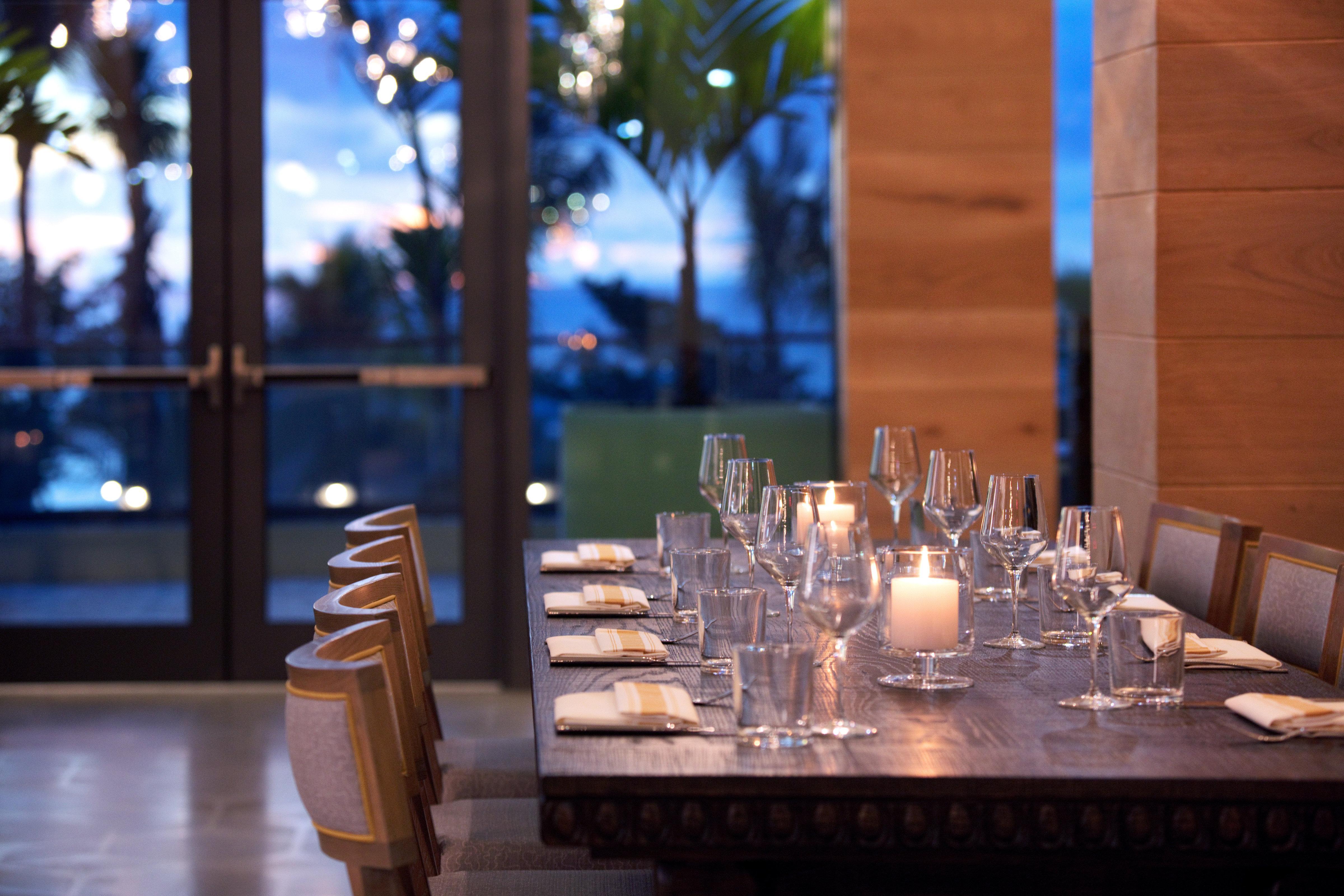 Kimpton Seafire Resort + Spa By Ihg West Bay Esterno foto