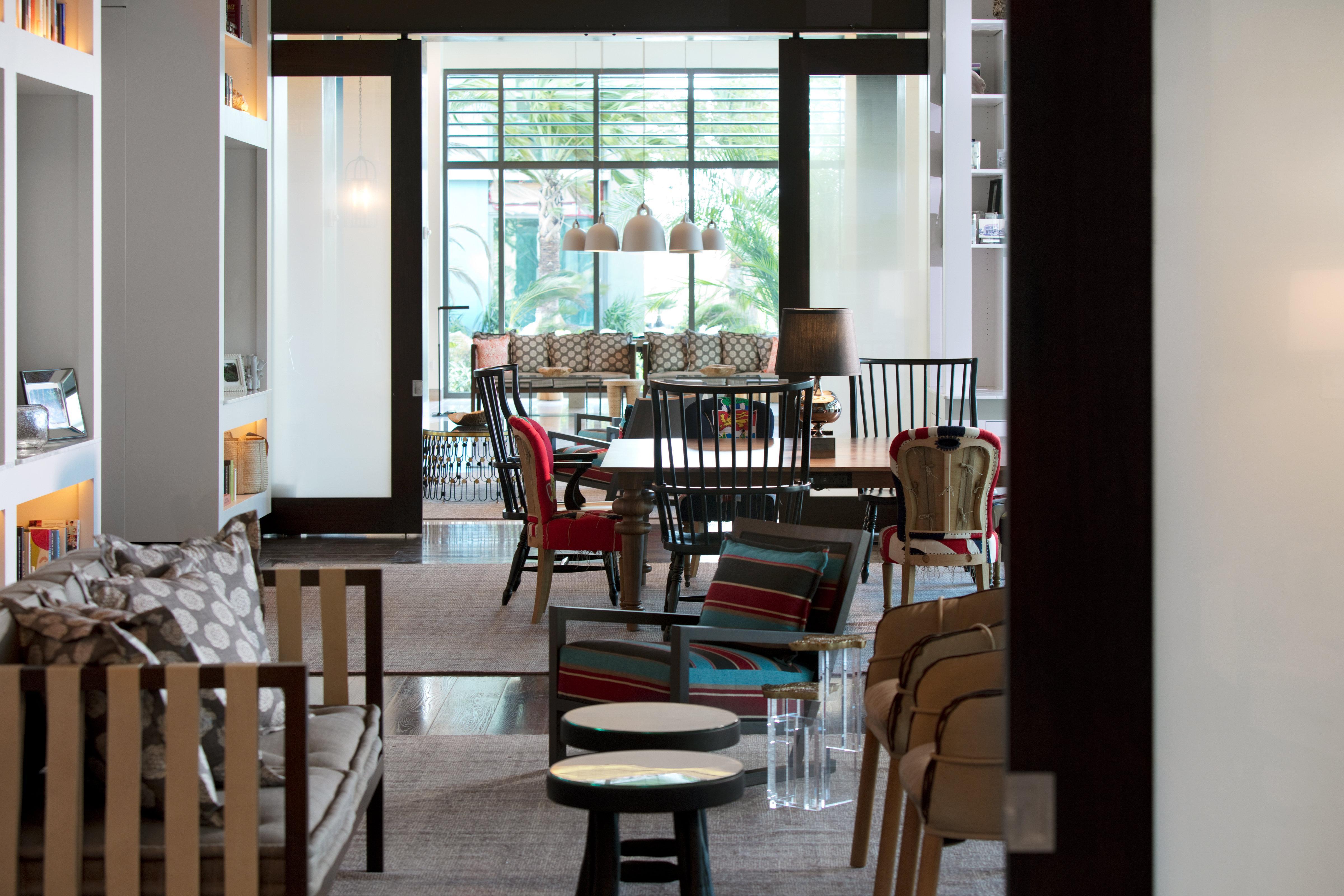Kimpton Seafire Resort + Spa By Ihg West Bay Esterno foto