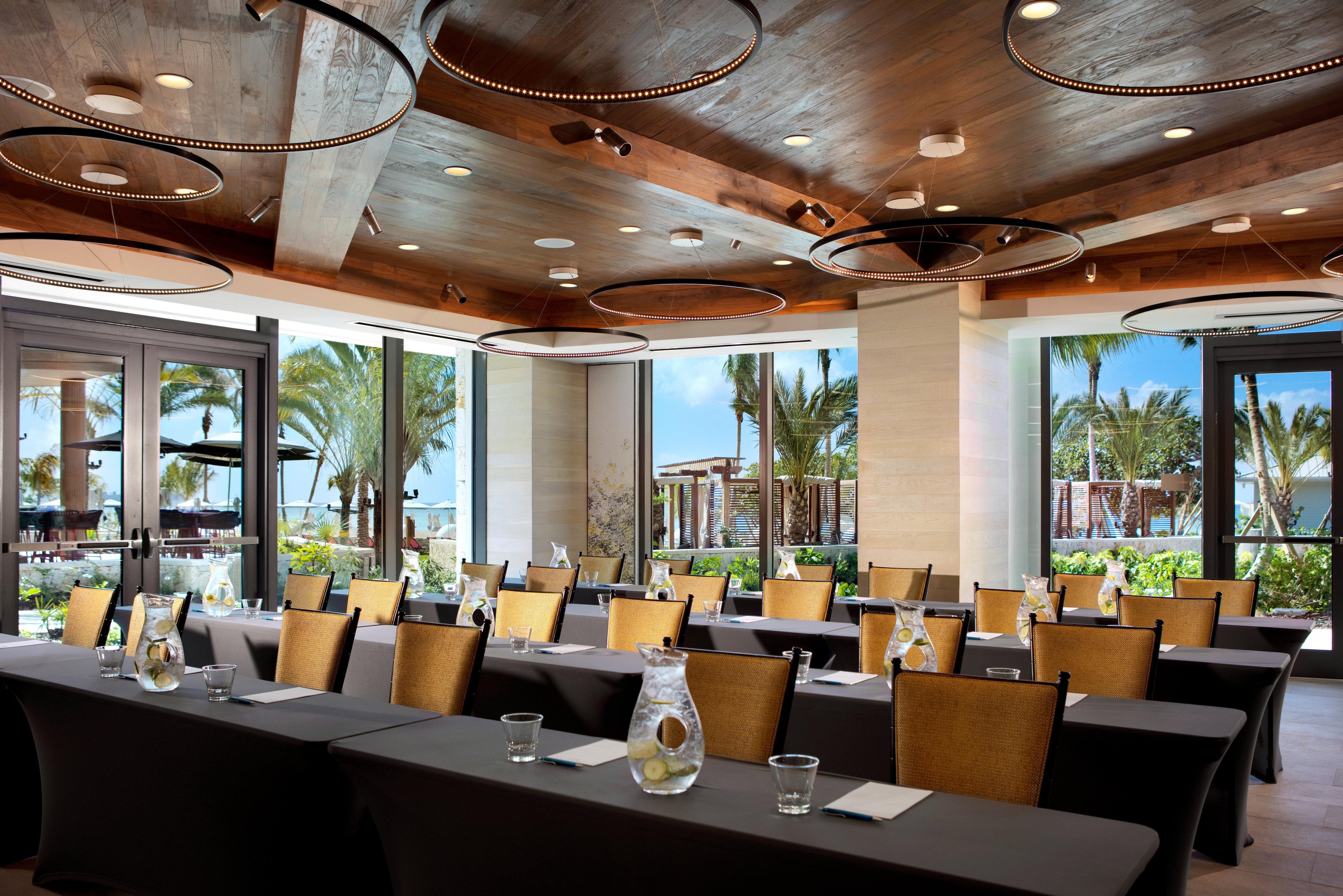 Kimpton Seafire Resort + Spa By Ihg West Bay Esterno foto