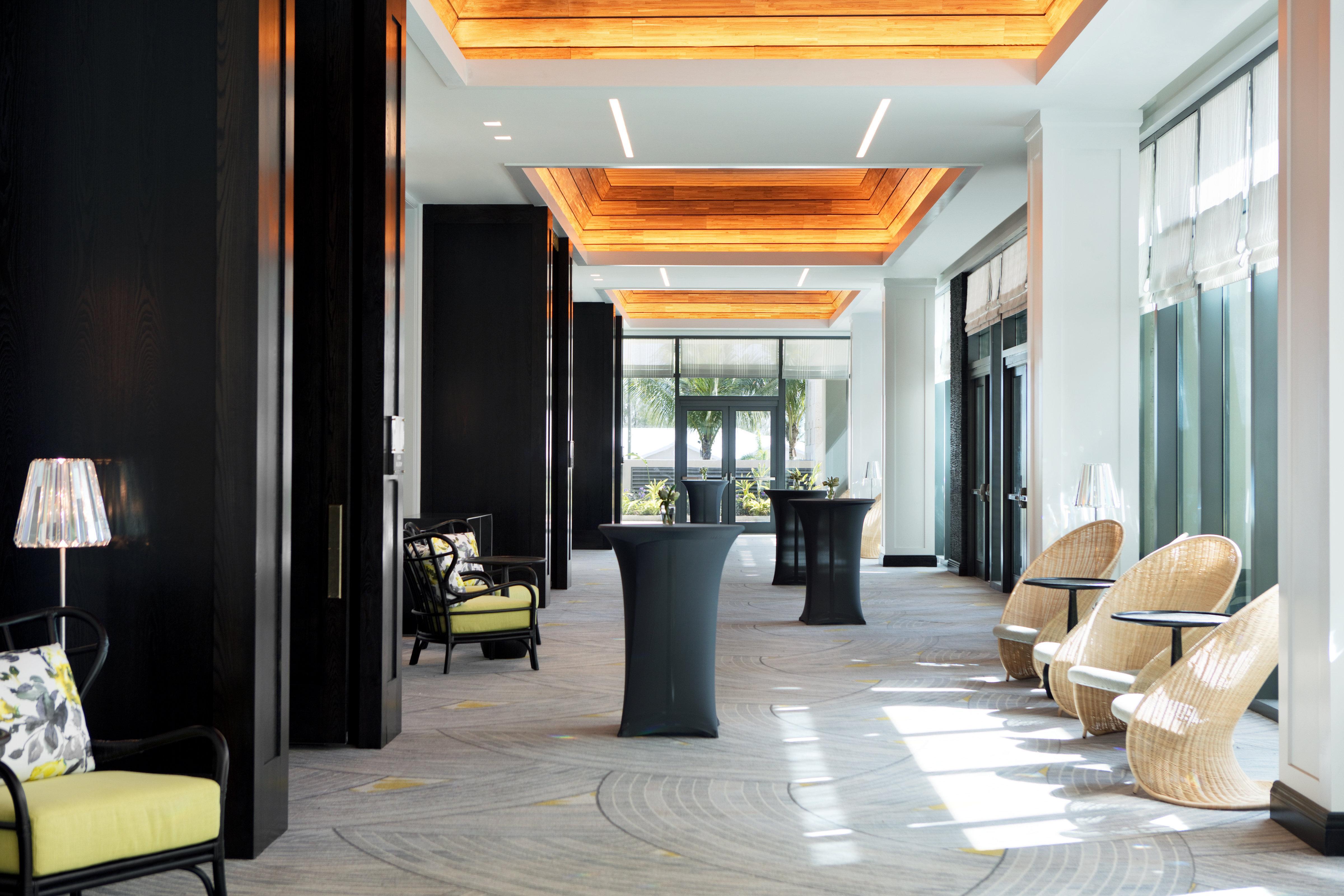 Kimpton Seafire Resort + Spa By Ihg West Bay Esterno foto