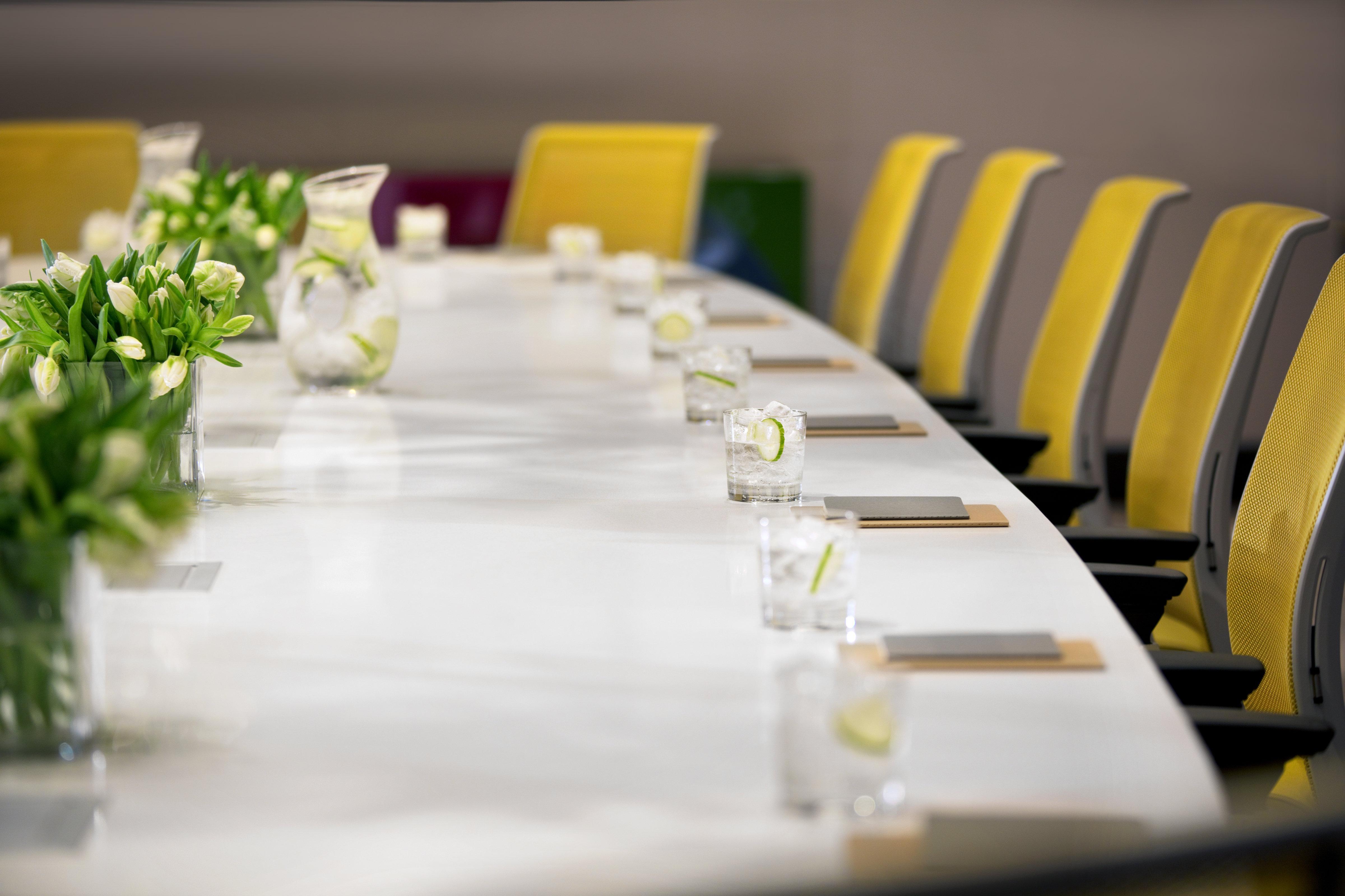 Kimpton Seafire Resort + Spa By Ihg West Bay Esterno foto