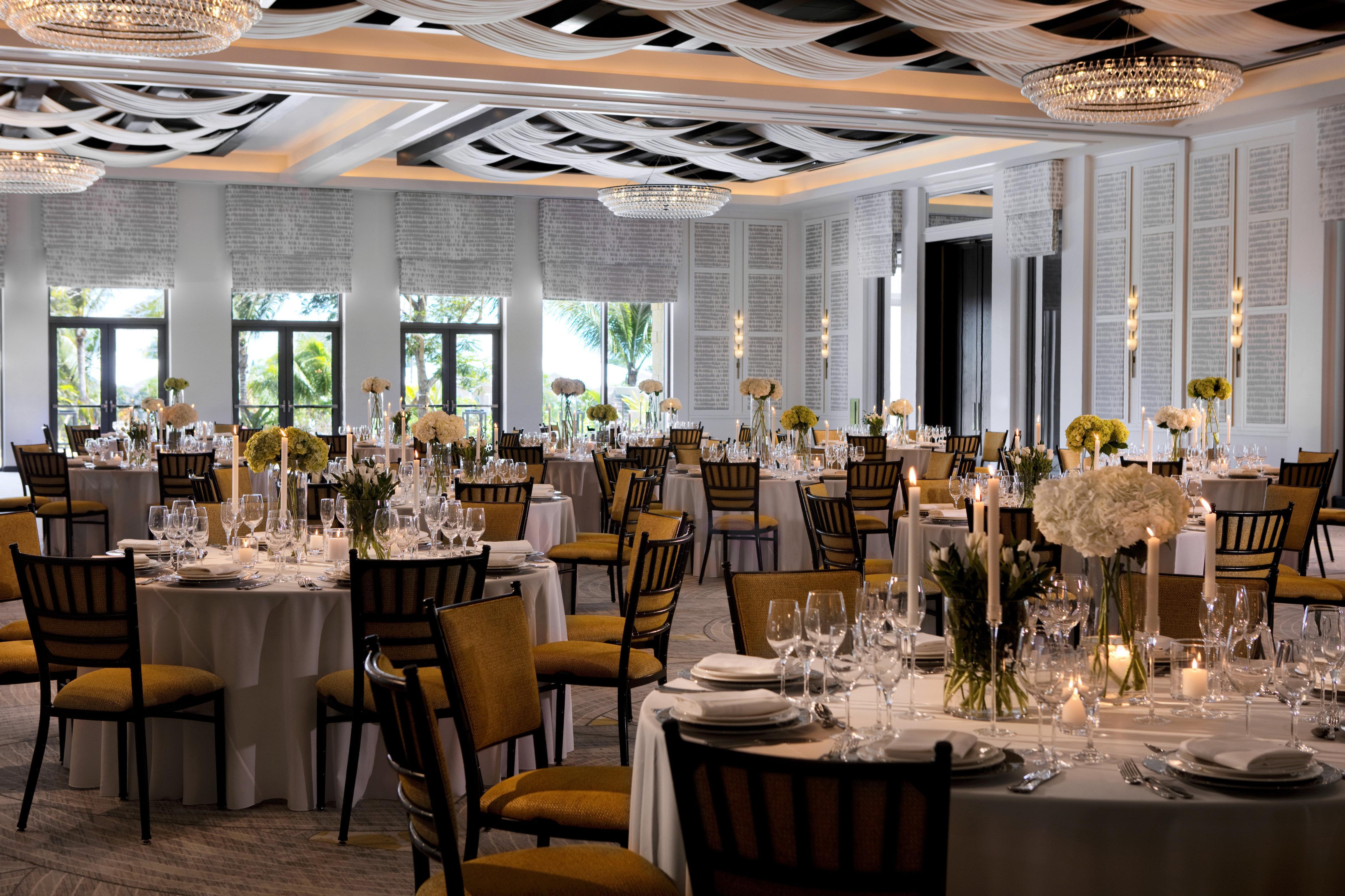 Kimpton Seafire Resort + Spa By Ihg West Bay Esterno foto
