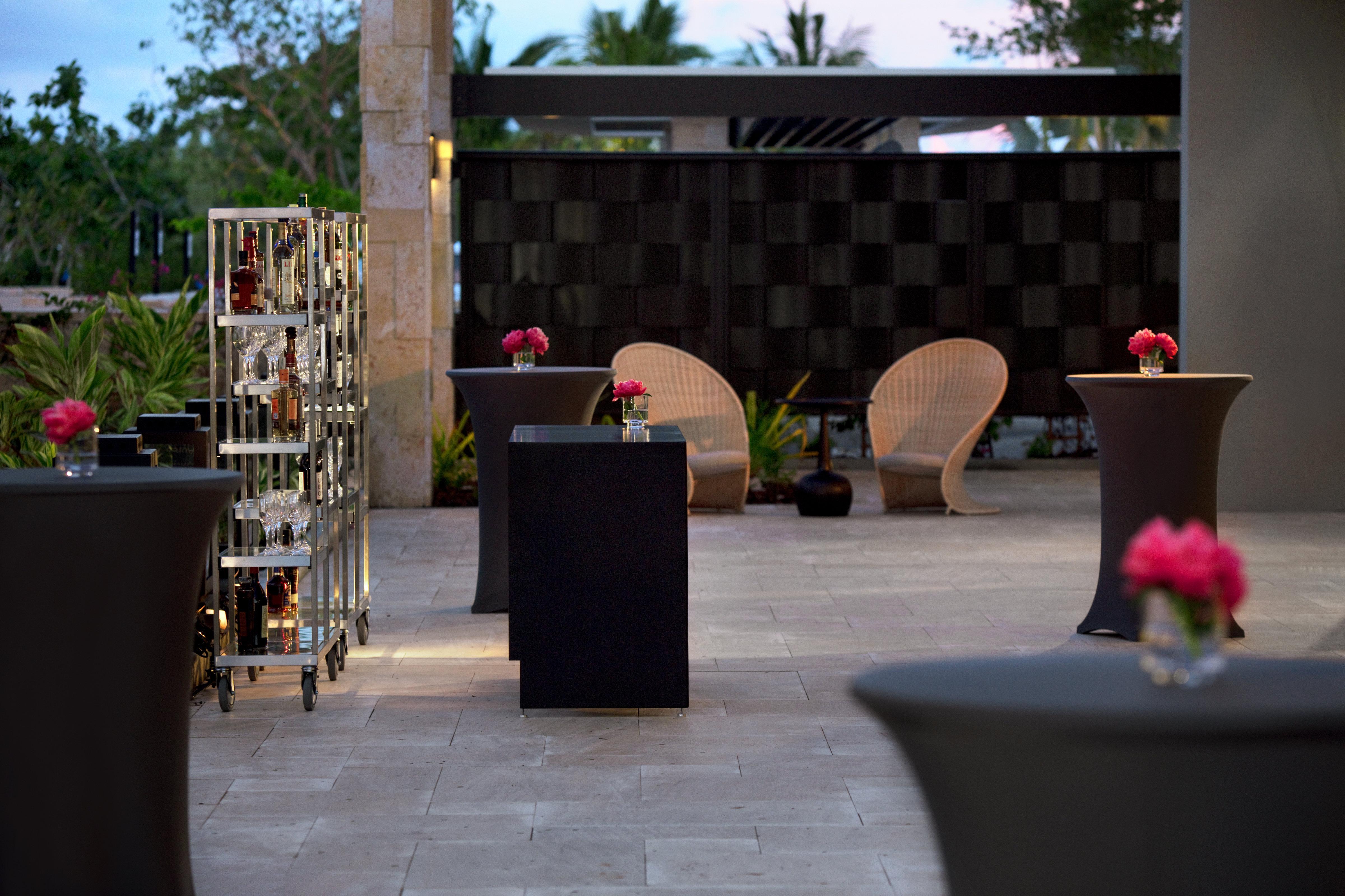 Kimpton Seafire Resort + Spa By Ihg West Bay Esterno foto