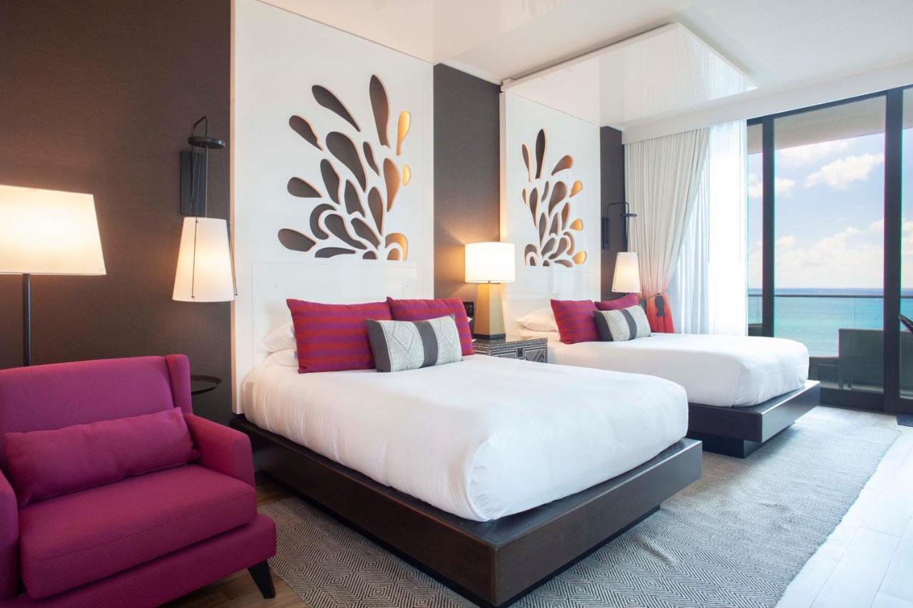 Kimpton Seafire Resort + Spa By Ihg West Bay Esterno foto